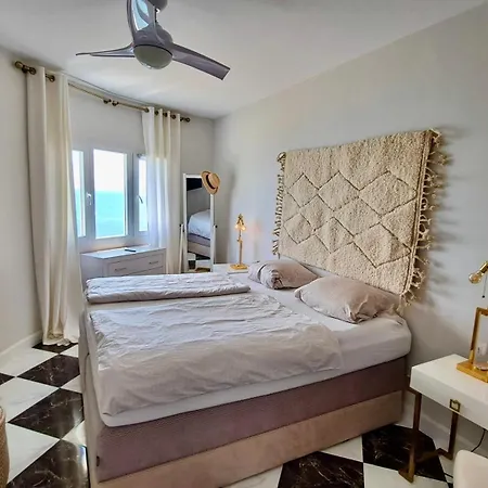 Apartment Algaida Beachfront Calahonda Near Marbella