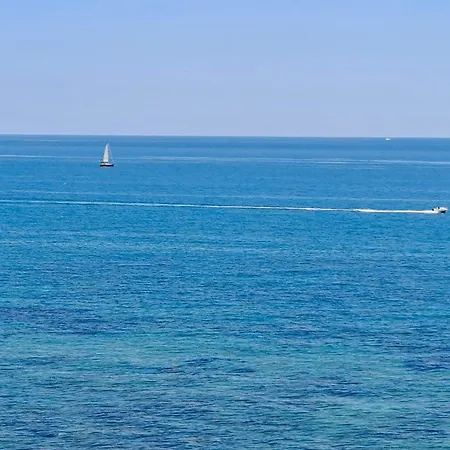 Apartment Algaida Beachfront Calahonda Near Marbella *